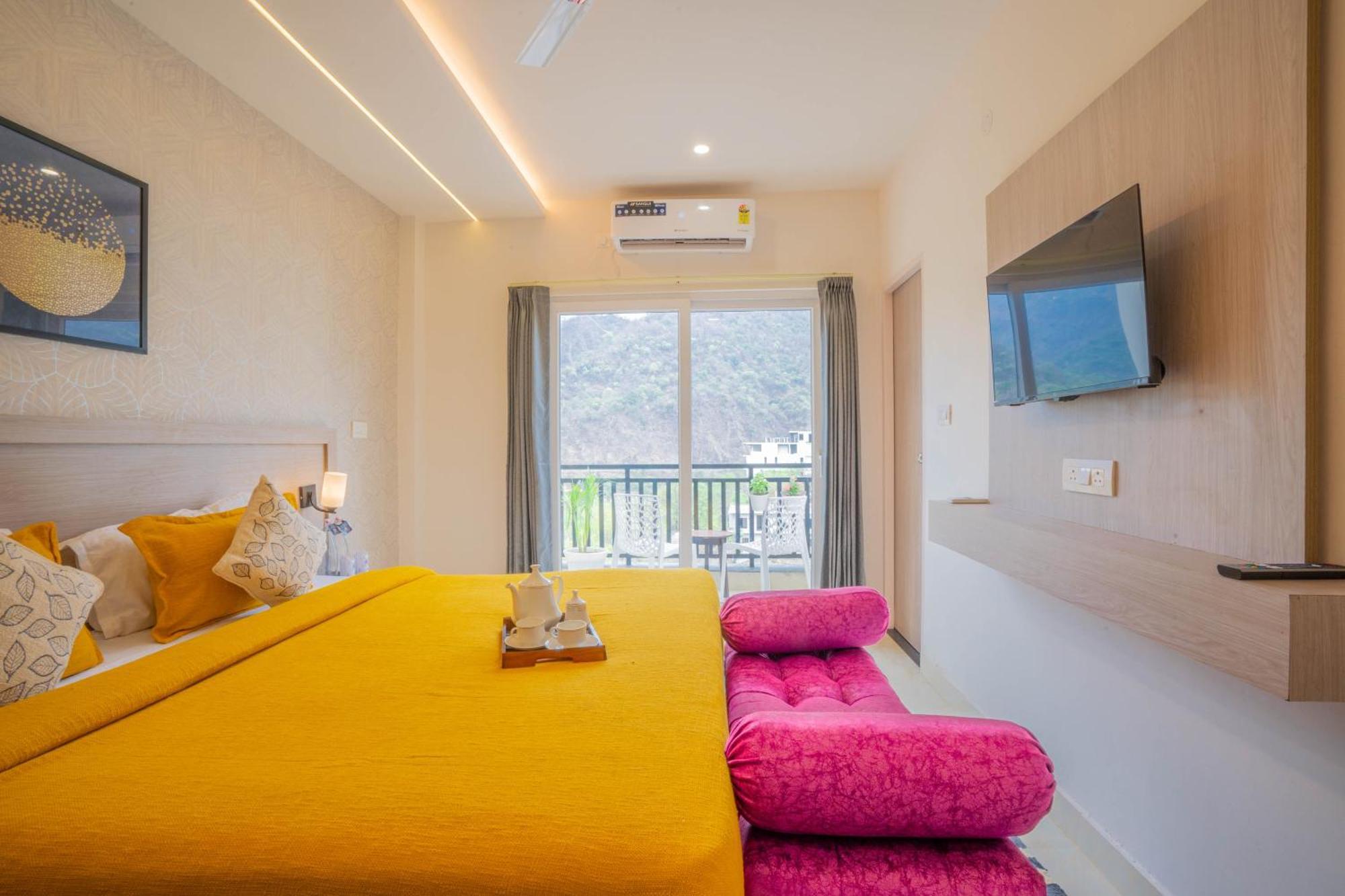 Perfectstayz Alpine Near Laxman Jhula ริชิเคช ภายนอก รูปภาพ