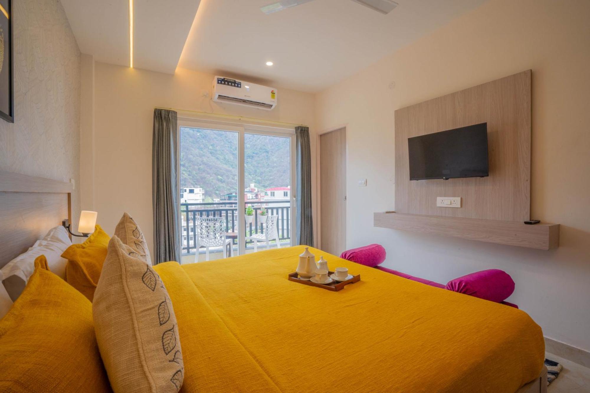 Perfectstayz Alpine Near Laxman Jhula ริชิเคช ภายนอก รูปภาพ