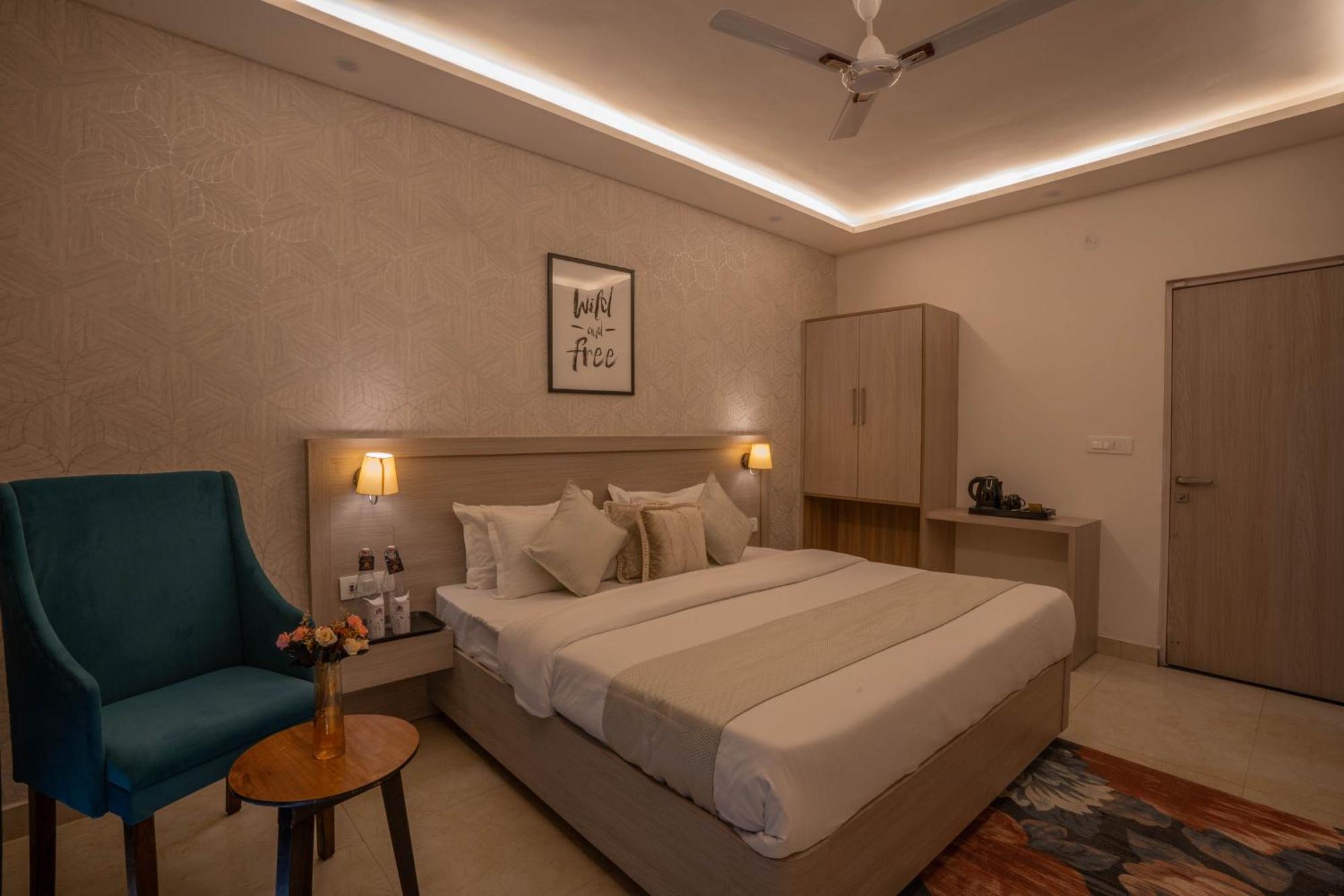 Perfectstayz Alpine Near Laxman Jhula ริชิเคช ภายนอก รูปภาพ