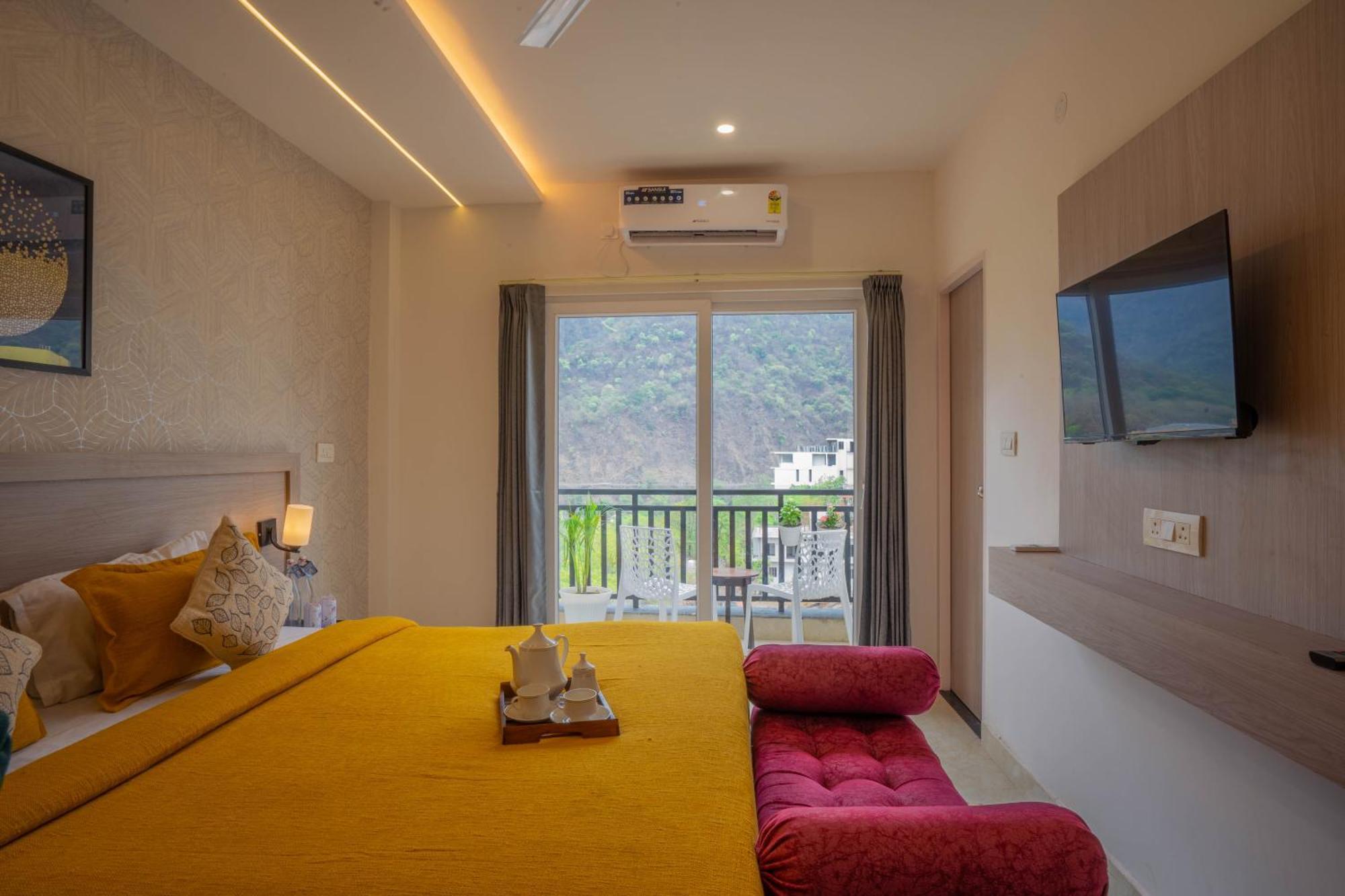 Perfectstayz Alpine Near Laxman Jhula ริชิเคช ภายนอก รูปภาพ