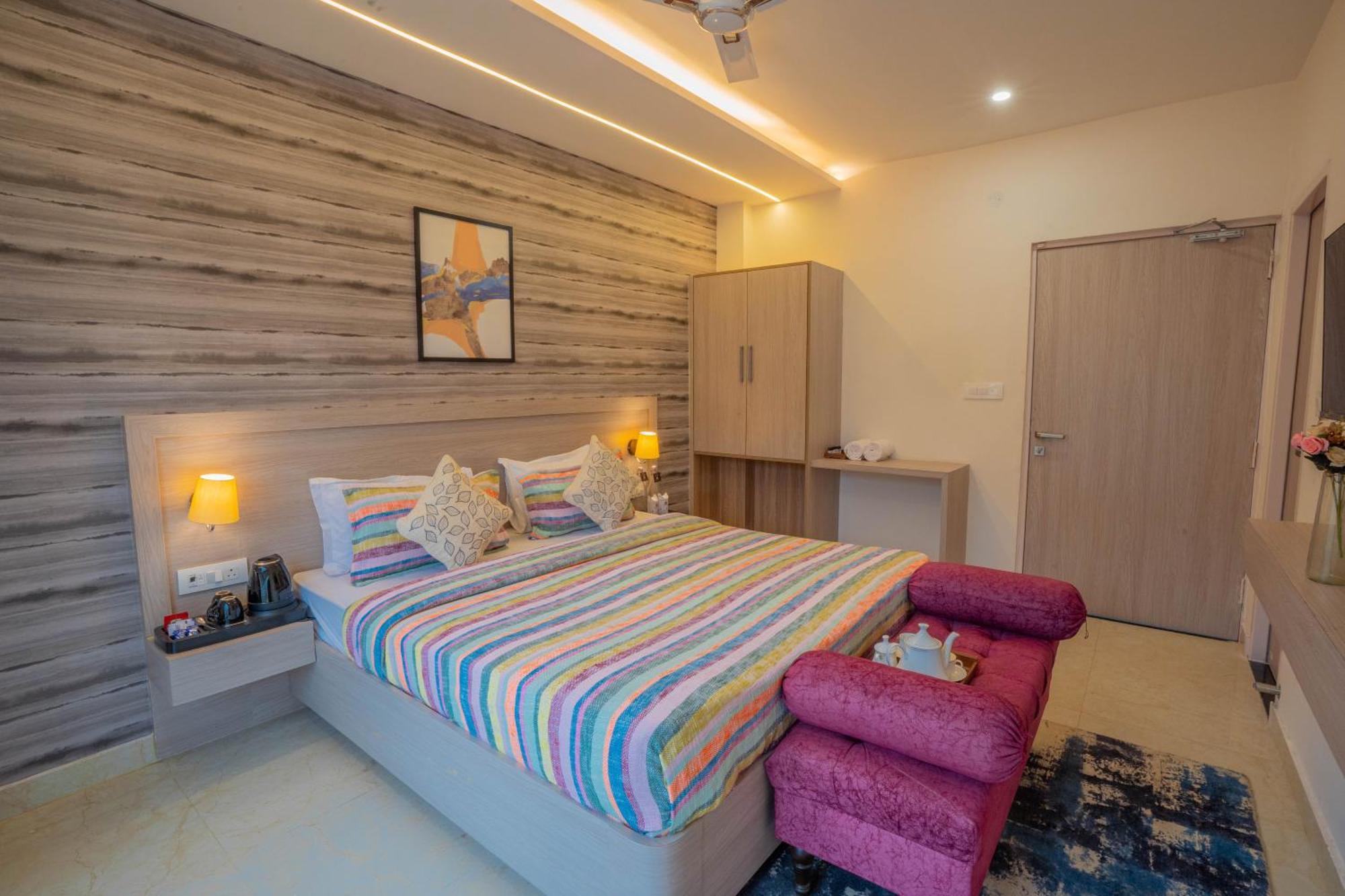 Perfectstayz Alpine Near Laxman Jhula ริชิเคช ภายนอก รูปภาพ